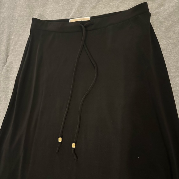 MICHAEL Michael Kors Black A-Line Skirt - Picture 1 of 6